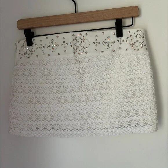 Hollister Crochet Overlay Rose Gold Studded Waistband Zip Side Mini Skirt… - Picture 2 of 6